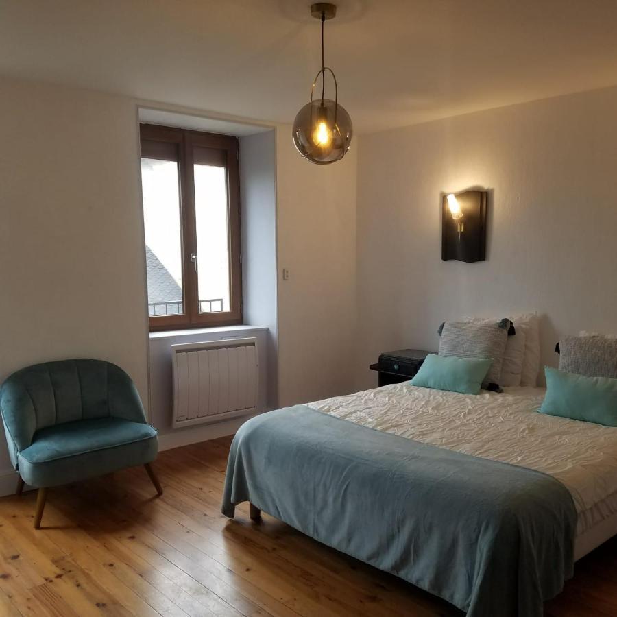 Le gîte de la Vieille Eglise de Coussergues Extérieur photo